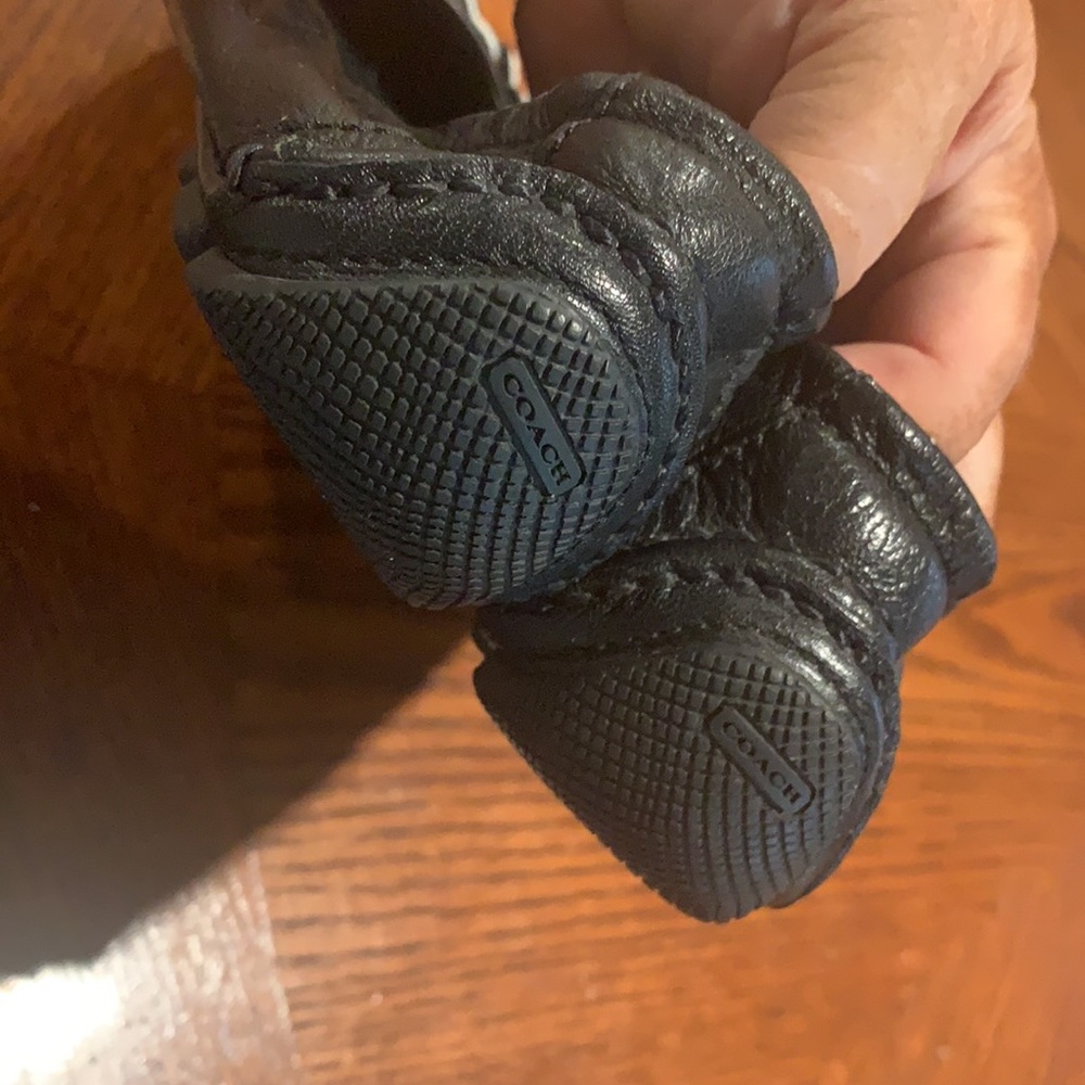GUC black butter-soft Coach ballet flats - Picture 5 of 5